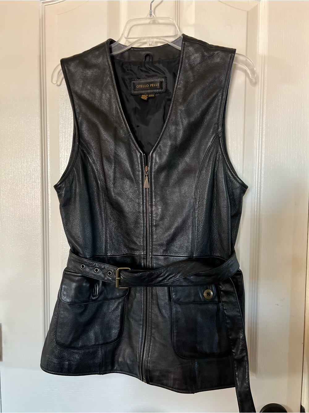 Otello Pelle Women's Black Leather Sleeveless Belted Vest VTG